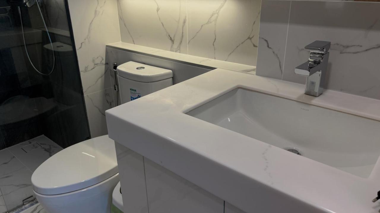 Luxury New Perfect Pool Gym Condo1 Br Chiang Mai Exteriör bild