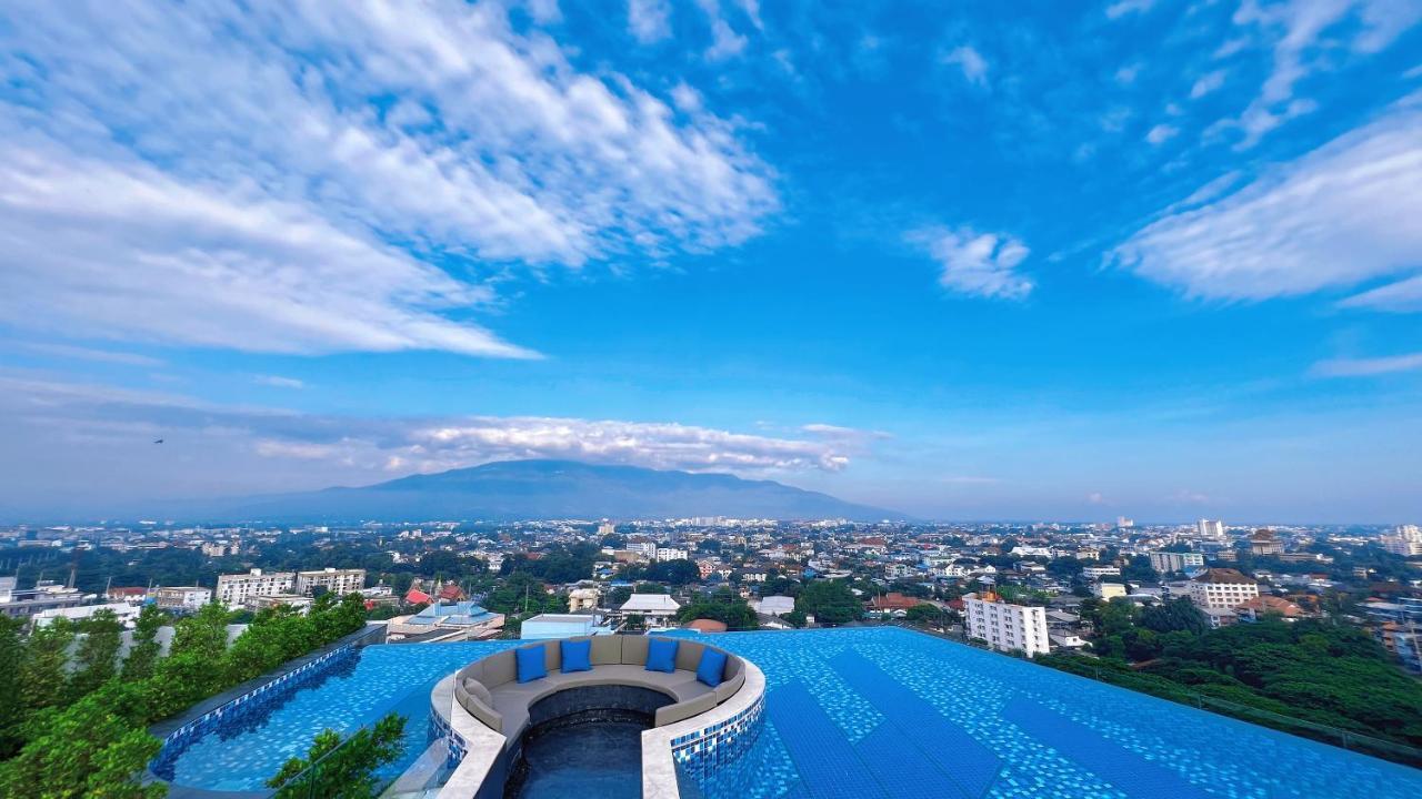 Luxury New Perfect Pool Gym Condo1 Br Chiang Mai Exteriör bild
