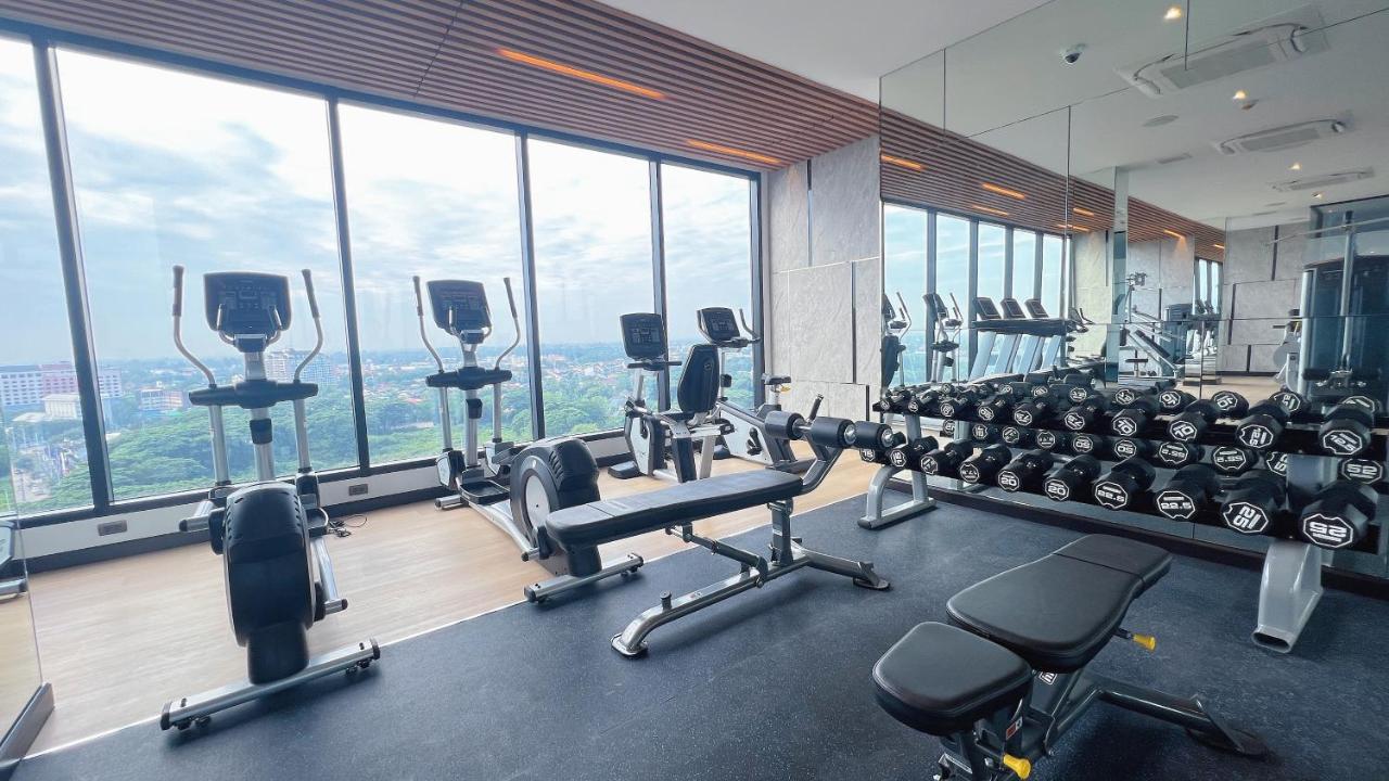 Luxury New Perfect Pool Gym Condo1 Br Chiang Mai Exteriör bild