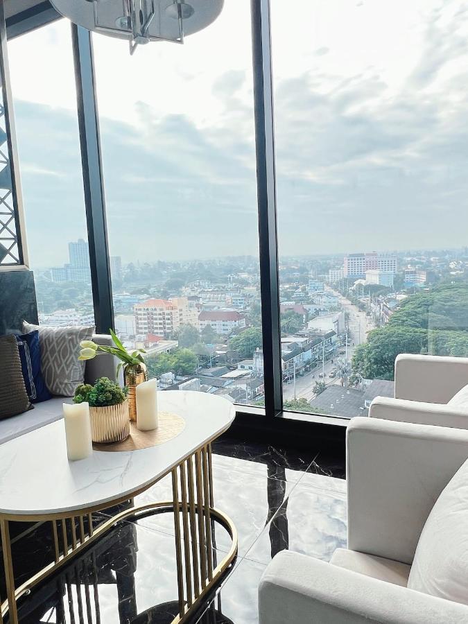 Luxury New Perfect Pool Gym Condo1 Br Chiang Mai Exteriör bild